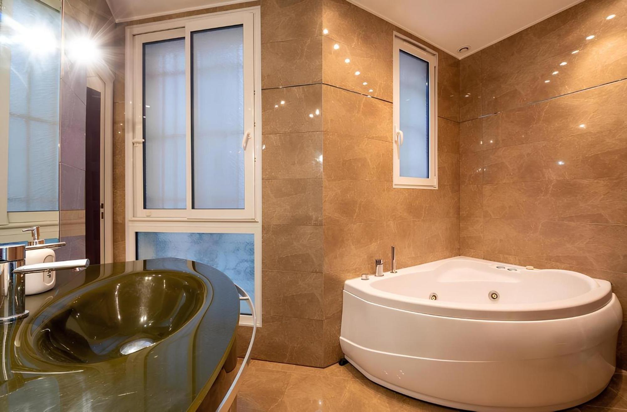 Luxury Style Appartement, Arc De Triomphe - Champs Elysees Paris Eksteriør billede